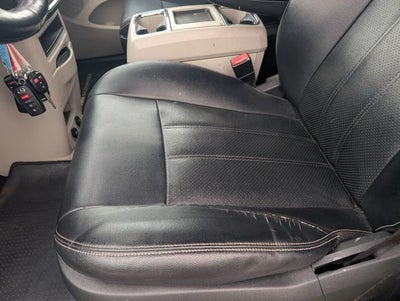 2016 Chrysler Town & Country Touring-L