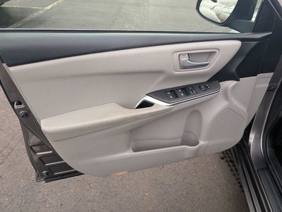 2016 Toyota Camry SE