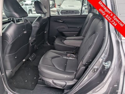 2022 Toyota Highlander XLE