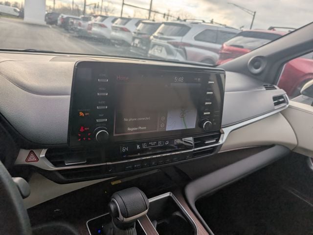 2024 Toyota Sienna XLE 7 Passenger