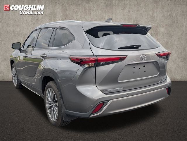 2025 Toyota Highlander Hybrid Limited 25th Edition