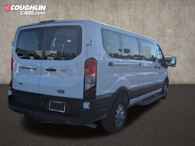2026 Ford Transit Passenger Wagon XLT