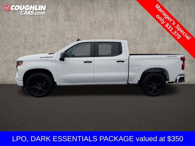 2023 Chevrolet Silverado 1500 4WD Crew Cab 147" Custom