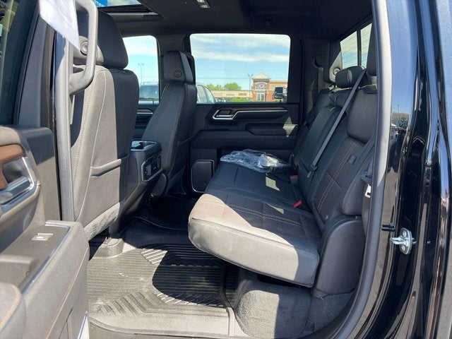 2025 Chevrolet Silverado 3500HD High Country