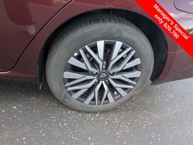 2025 Nissan Altima SV - Photo 24
