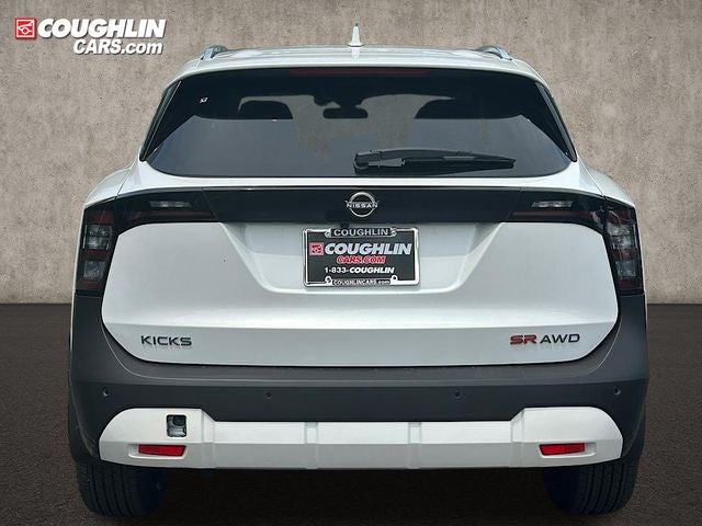 2025 Nissan Kicks SR