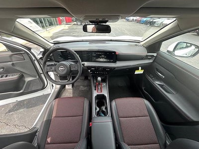 2025 Nissan Kicks SR