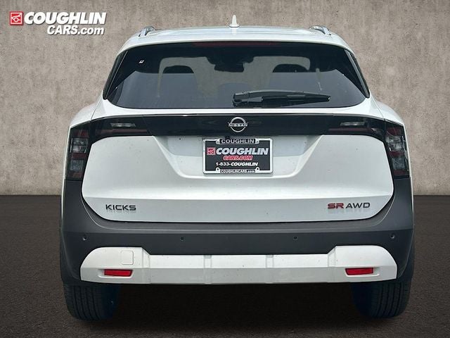 2025 Nissan Kicks SR