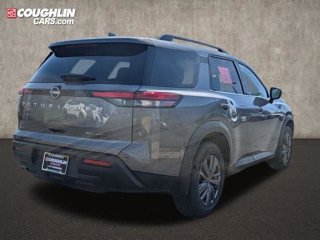 2024 Nissan Pathfinder SV