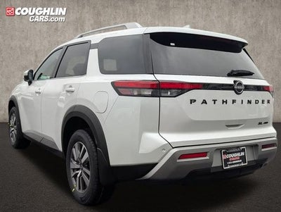 2025 Nissan Pathfinder SL