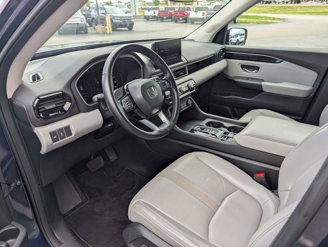 2023 Honda Pilot EX-L 8 Passenger