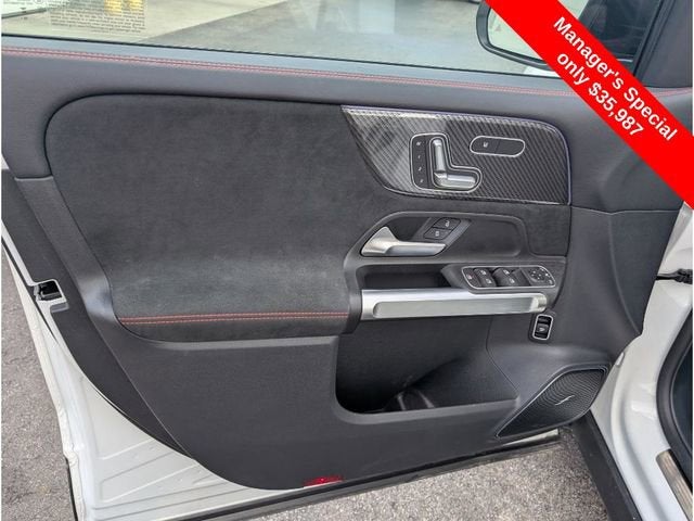 2024 Mercedes-Benz GLB GLB 250