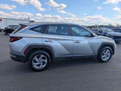 2022 Hyundai Tucson SE