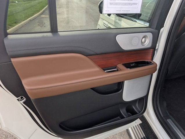 2024 Lincoln Navigator L Reserve