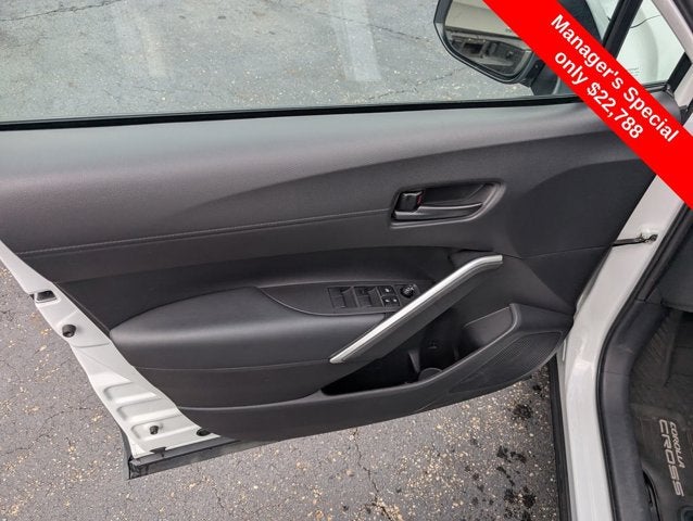 2022 Toyota Corolla Cross LE