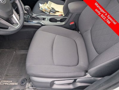 2022 Toyota Corolla Cross LE