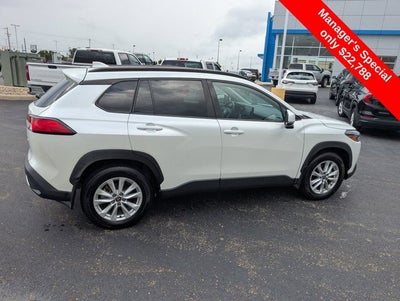 2022 Toyota Corolla Cross LE