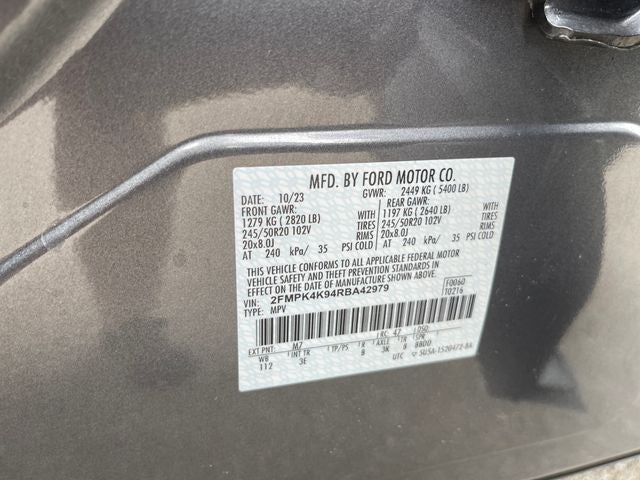 2024 Ford Edge Titanium