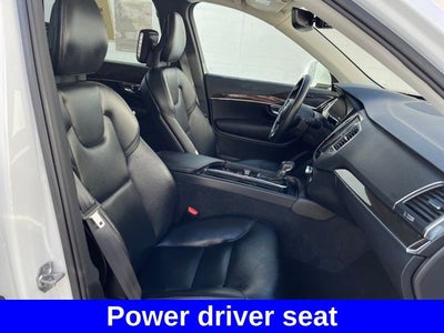 2018 Volvo XC90 T5 Momentum