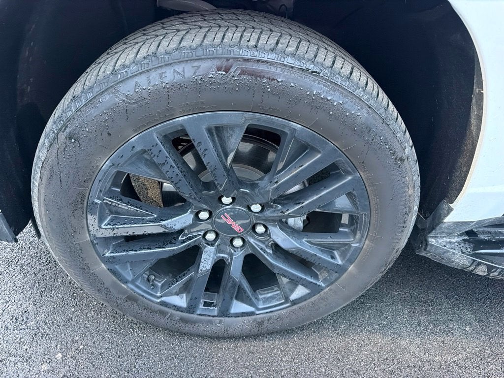2023 GMC Yukon SLE