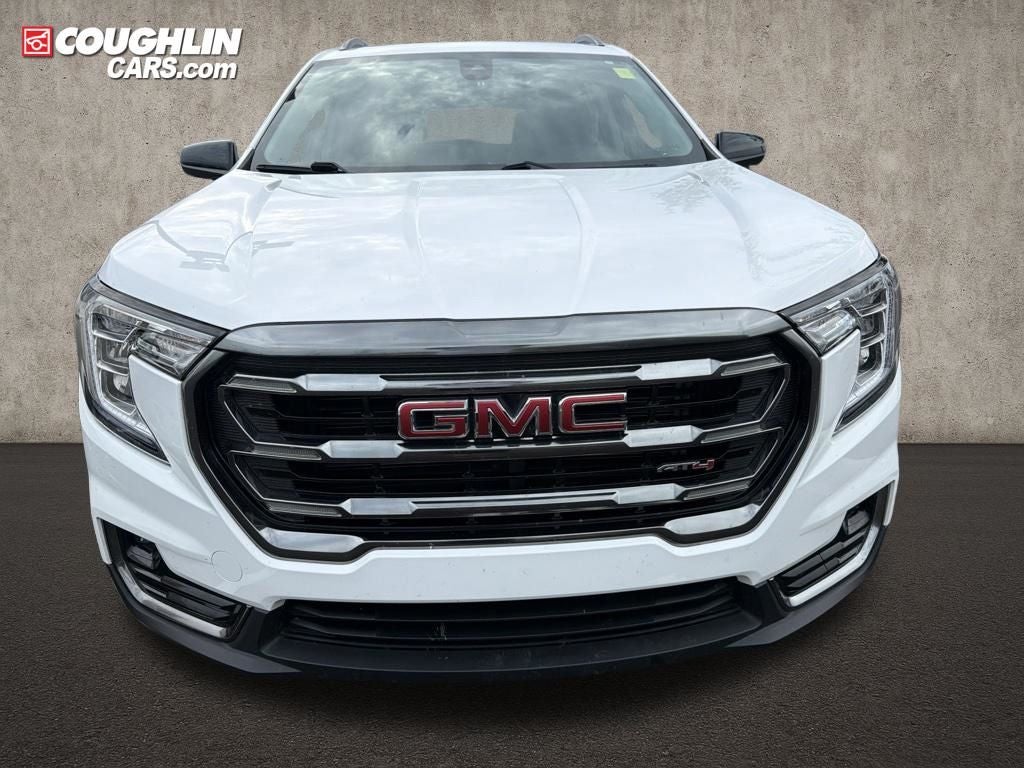 2024 GMC Terrain AT4