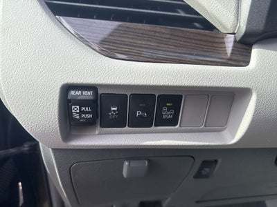2017 Toyota Sienna XLE 7 Passenger