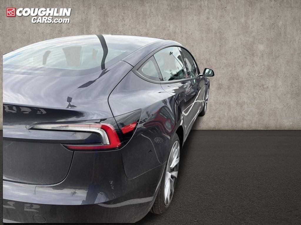 2025 Tesla Model 3 Base