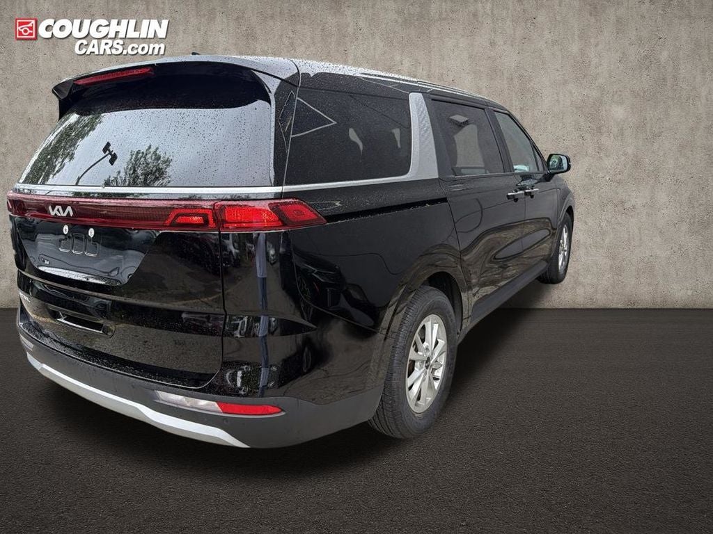 2024 Kia Carnival LX