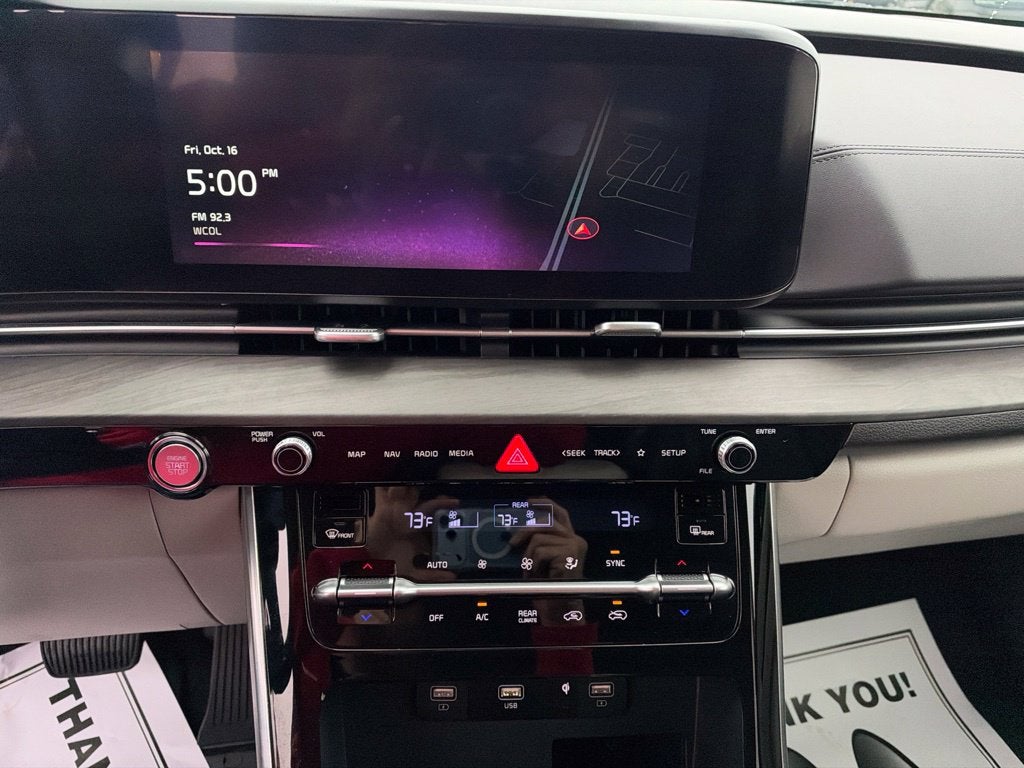 2024 Kia Carnival SX
