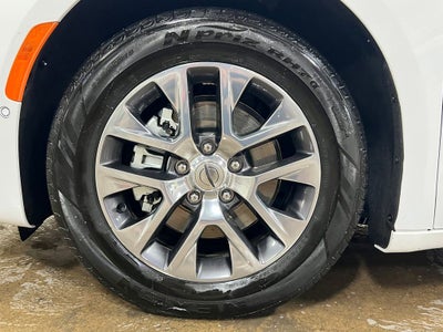 2024 Chrysler Pacifica Hybrid Pinnacle