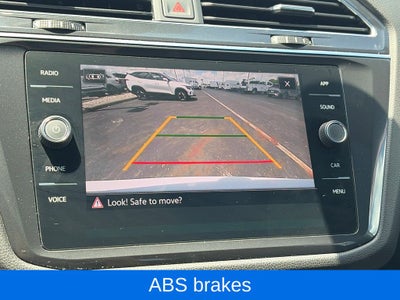 2022 Volkswagen Tiguan SE R-Line Black