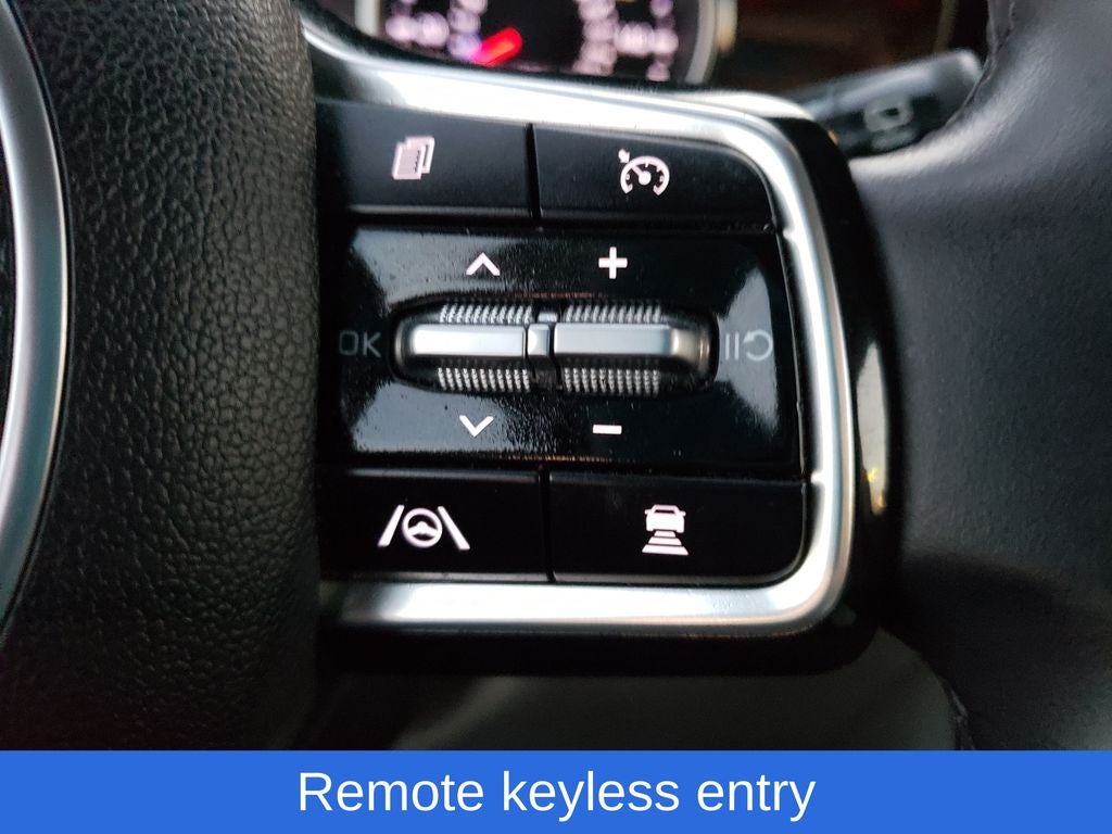 2022 Kia Carnival SX