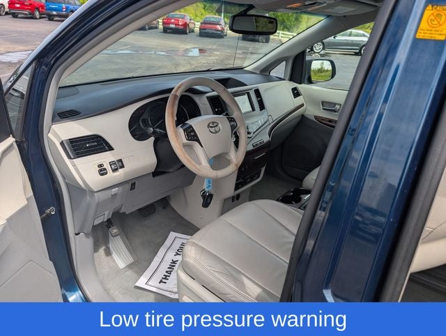 2011 Toyota Sienna XLE