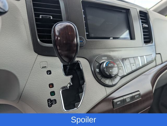 2011 Toyota Sienna XLE