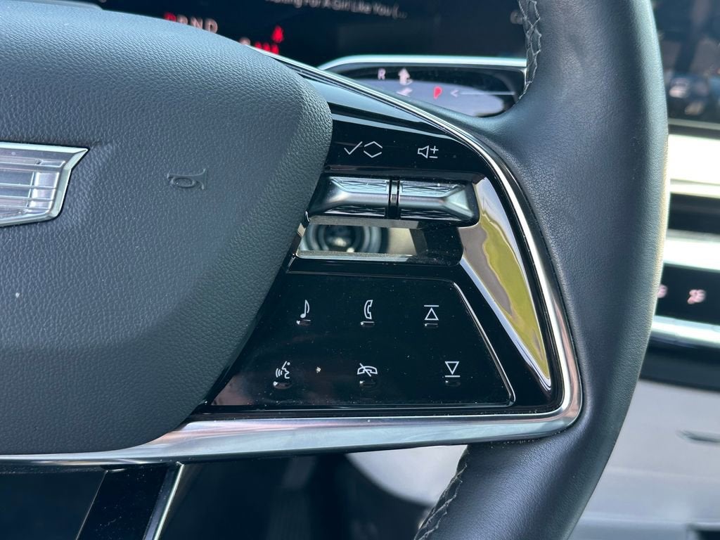 2024 Cadillac LYRIQ Sport 2