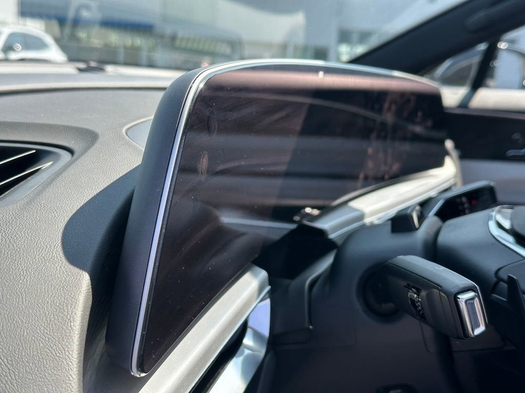 2024 Cadillac LYRIQ Sport 2