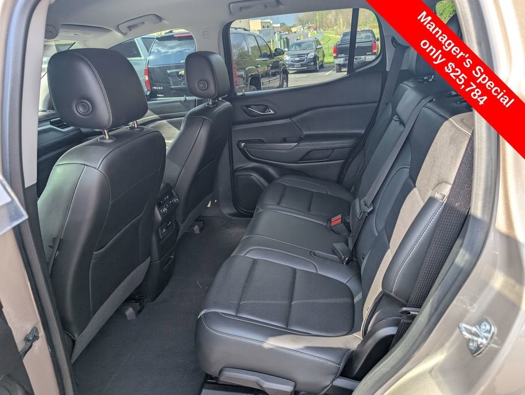 2023 GMC Acadia SLT