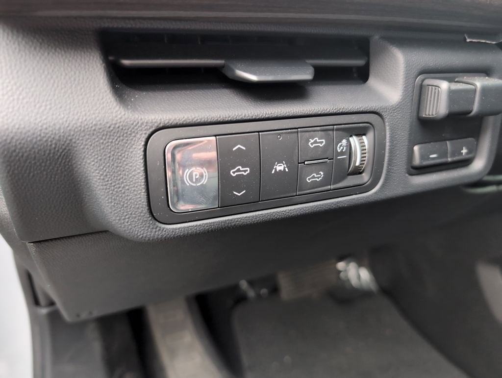 2024 GMC Sierra EV Denali Edition 1