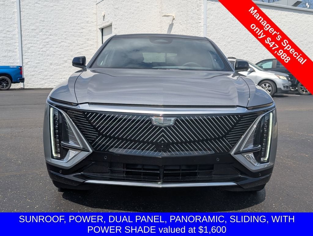 2025 Cadillac LYRIQ Luxury 3
