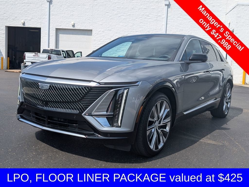 2025 Cadillac LYRIQ Luxury 3