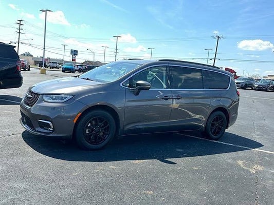 2022 Chrysler Pacifica Touring L in Columbus, OH - Coughlin Nissan of Heath