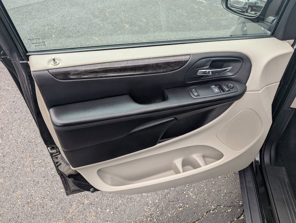 2016 Dodge Grand Caravan American Value Pkg