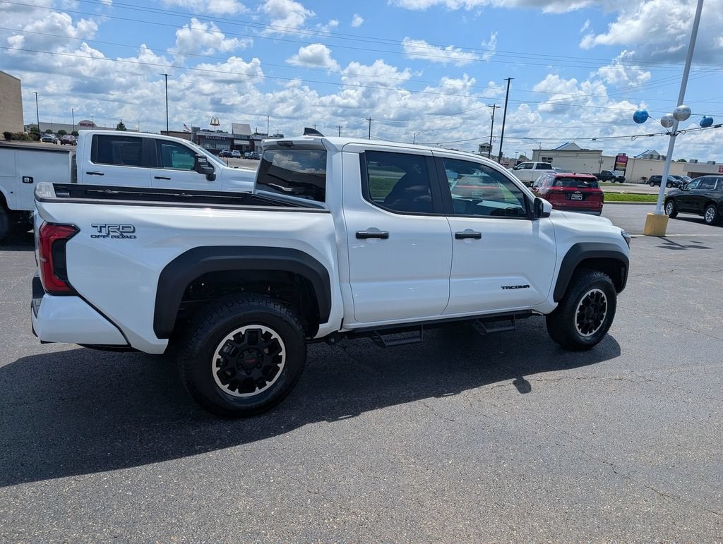 2025 Toyota Tacoma 4WD SR
