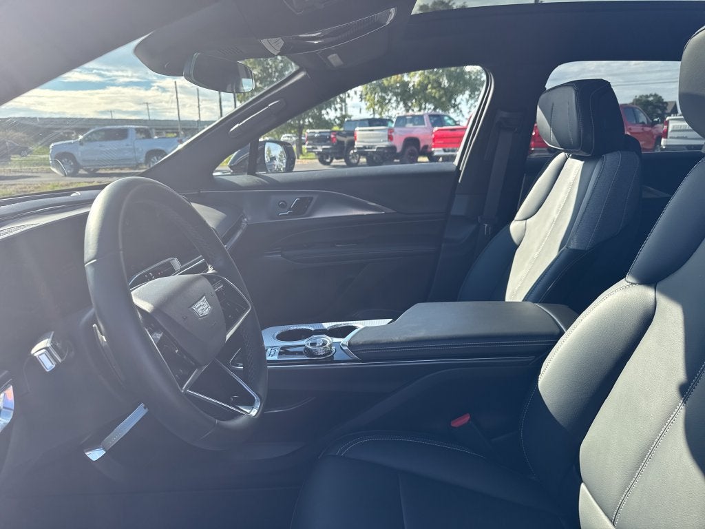 2024 Cadillac LYRIQ Tech