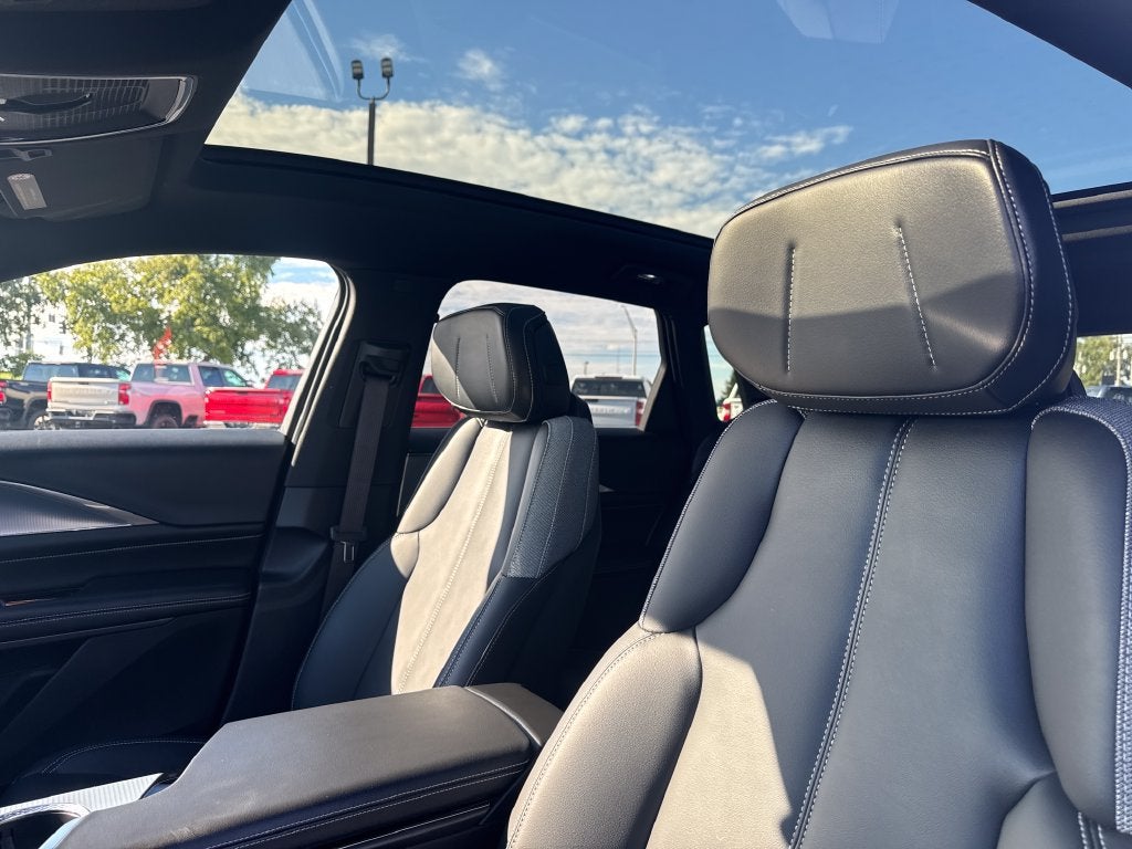 2024 Cadillac LYRIQ Tech