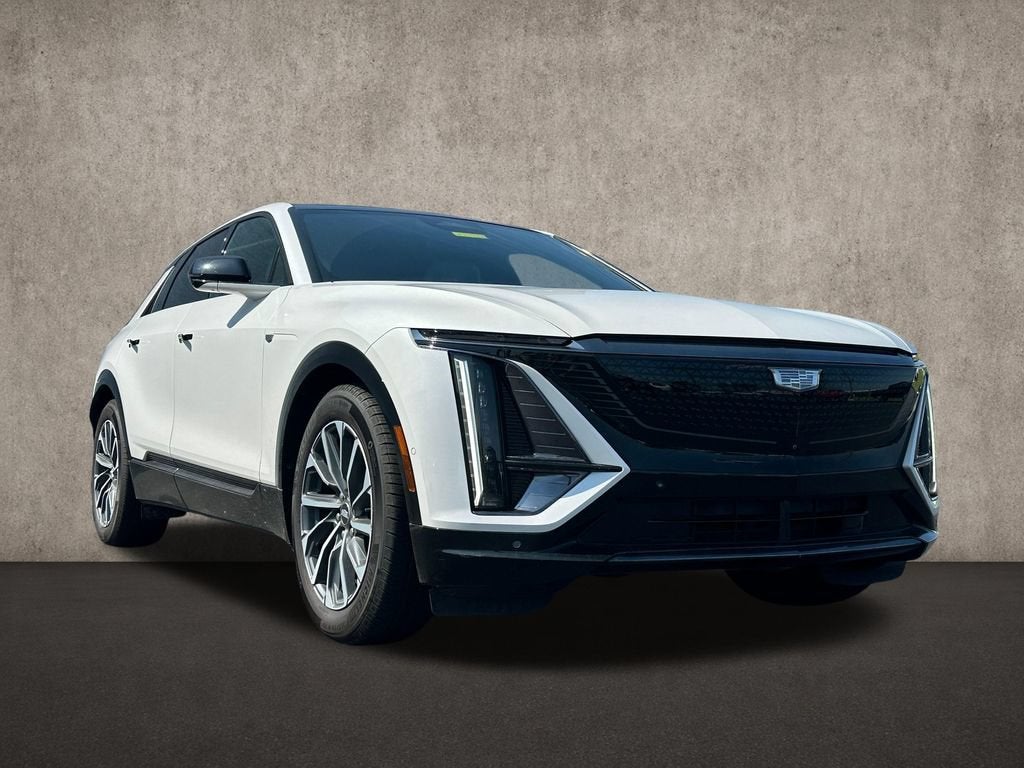 2024 Cadillac LYRIQ Sport 2