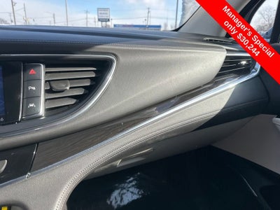 2022 Buick Enclave Essence