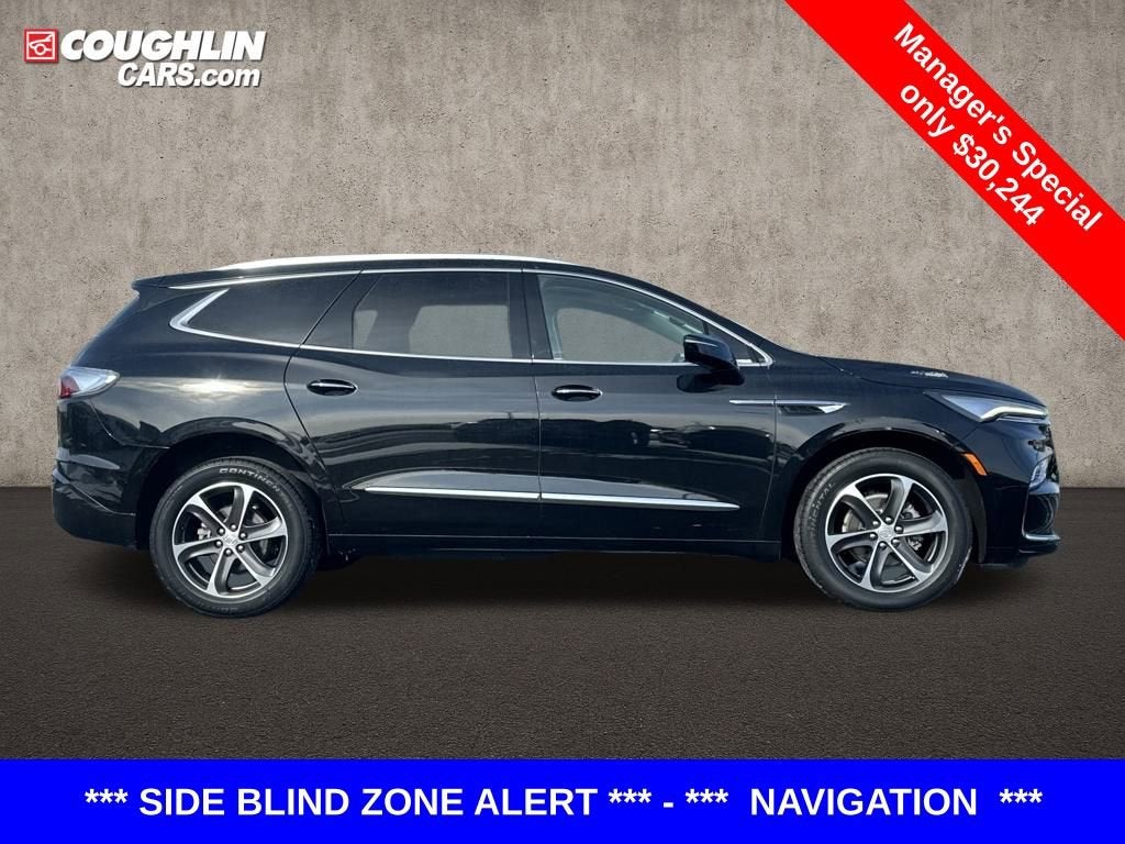 2022 Buick Enclave Essence