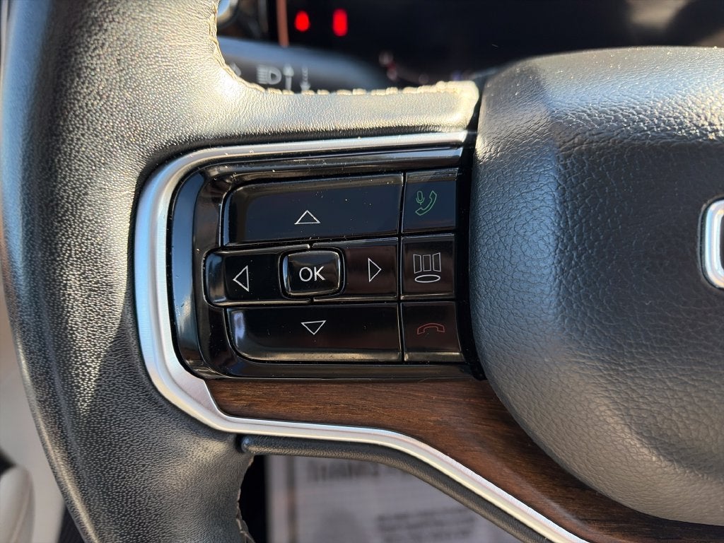 2024 Jeep Grand Wagoneer Base