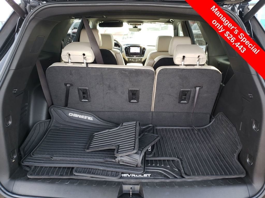 2022 Chevrolet Traverse LT Leather